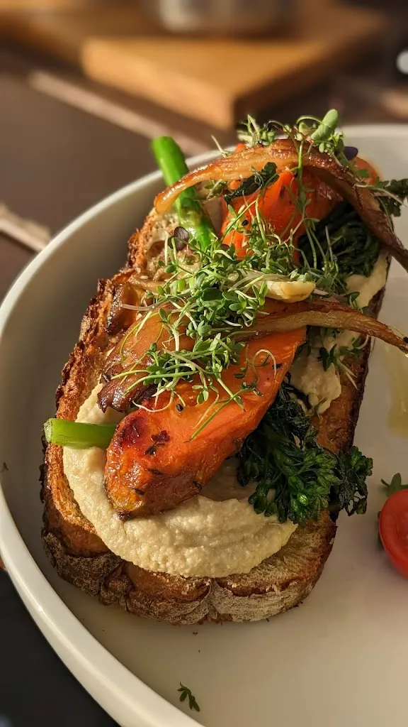 Mihaela Cărămidariu_Neue Burgschänke_Landshut_recensione