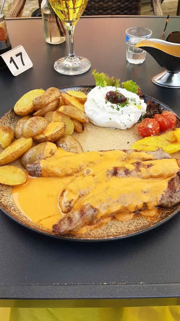 Menu_Taverna Adonis im alten Uhu_Reppenstedt_image_2