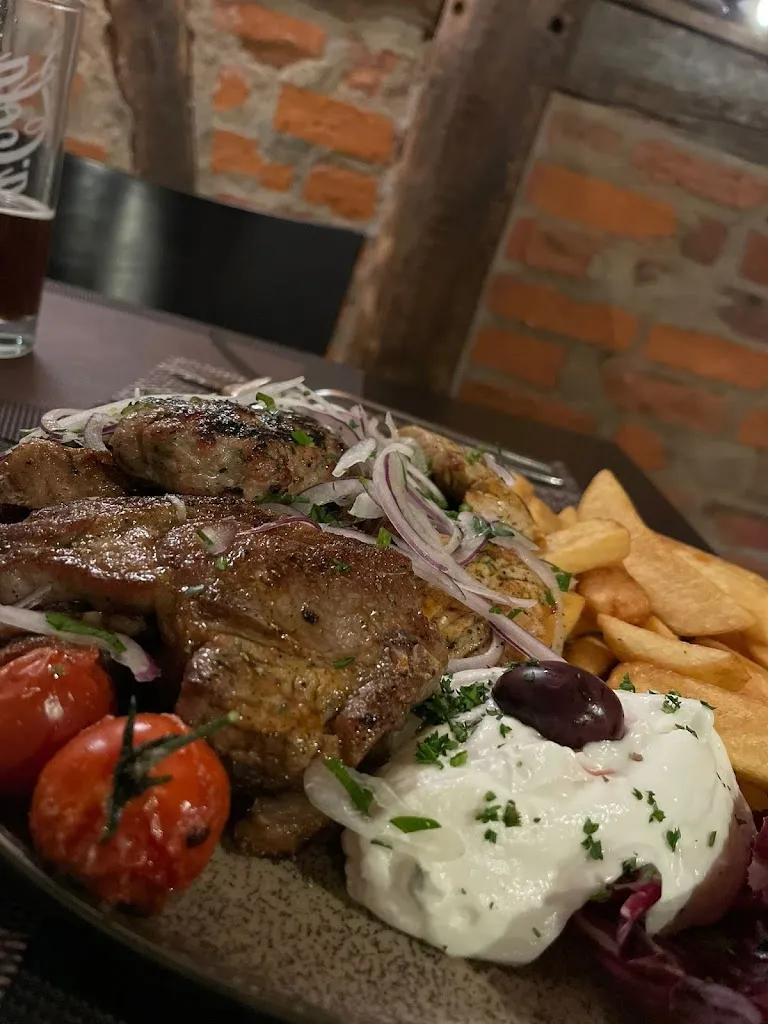 Menu_Taverna Adonis im alten Uhu_Reppenstedt_image_3