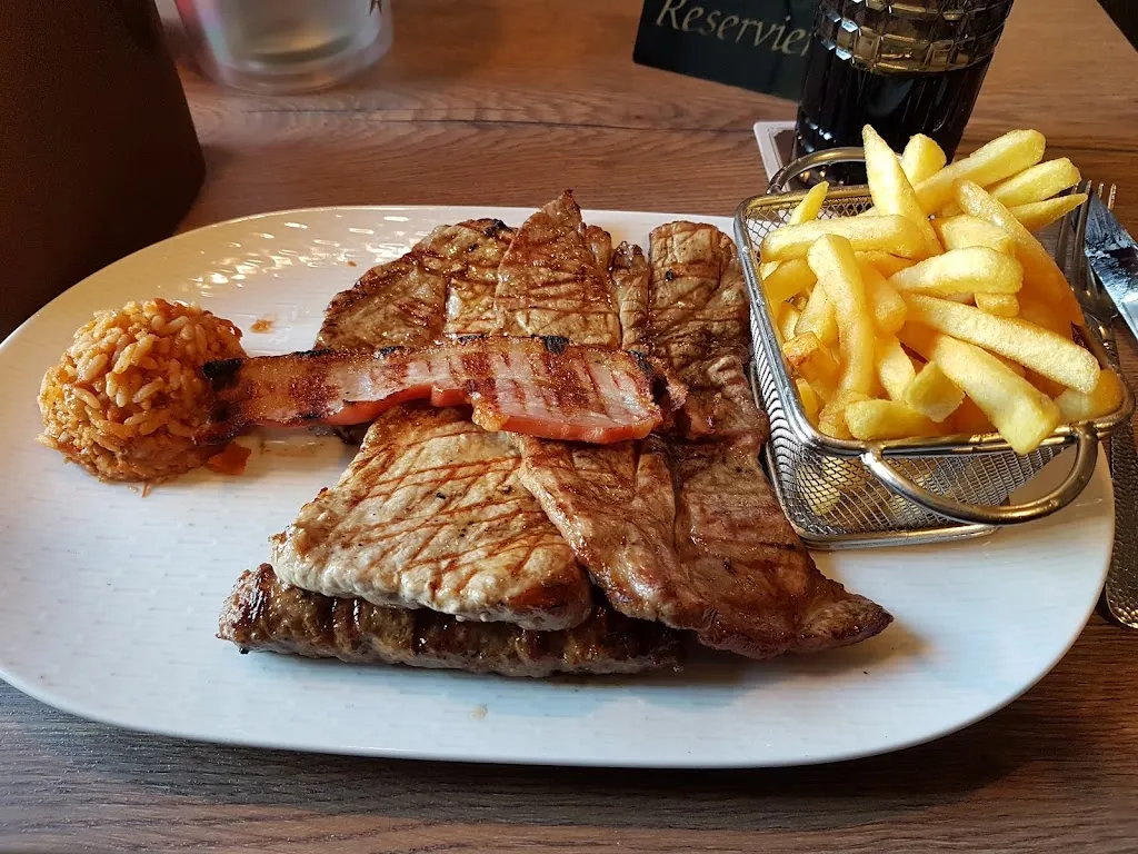 Restaurant Hullmann - Djevat Dervisi_Rastede_slider_image_2