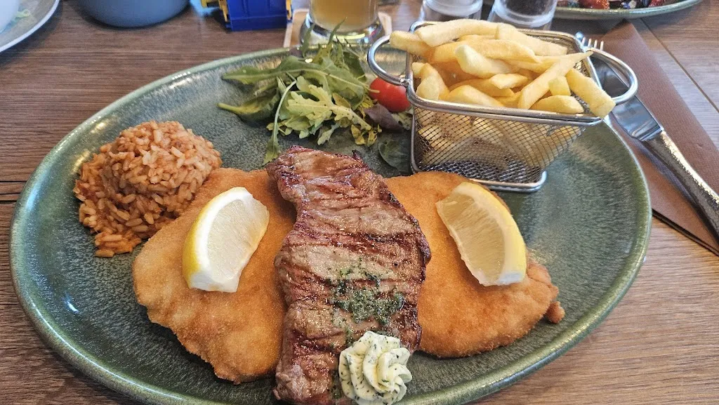 Restaurant Hullmann - Djevat Dervisi_Rastede_slider_image_3