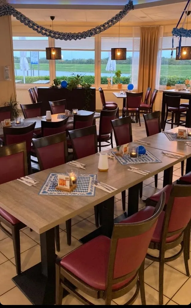 Seeterrassen mit Seeblick restaurant in Rieste