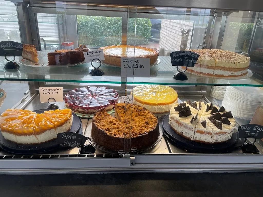 Seeterrassen mit Seeblick_Rieste_slider_image_2