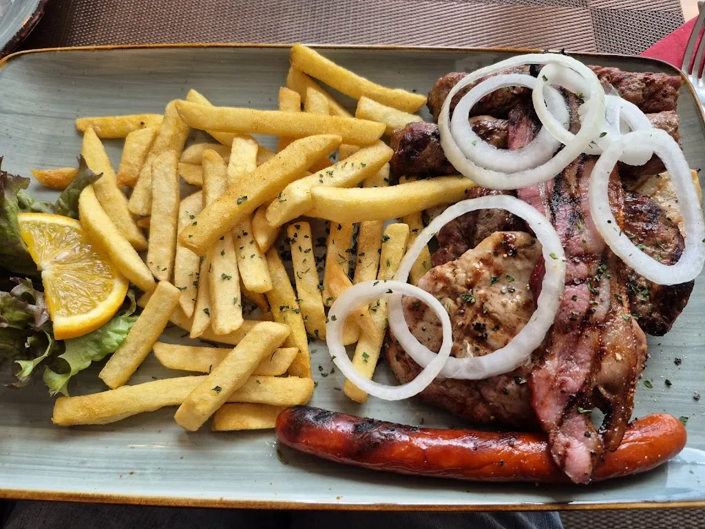 Restaurant Lela_Bremen_slider_image_3