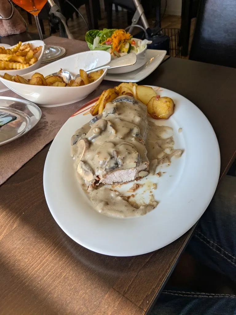 Restaurant Zur kleinen Kneipe - Rullstorf_Rullstorf_slider_image_2