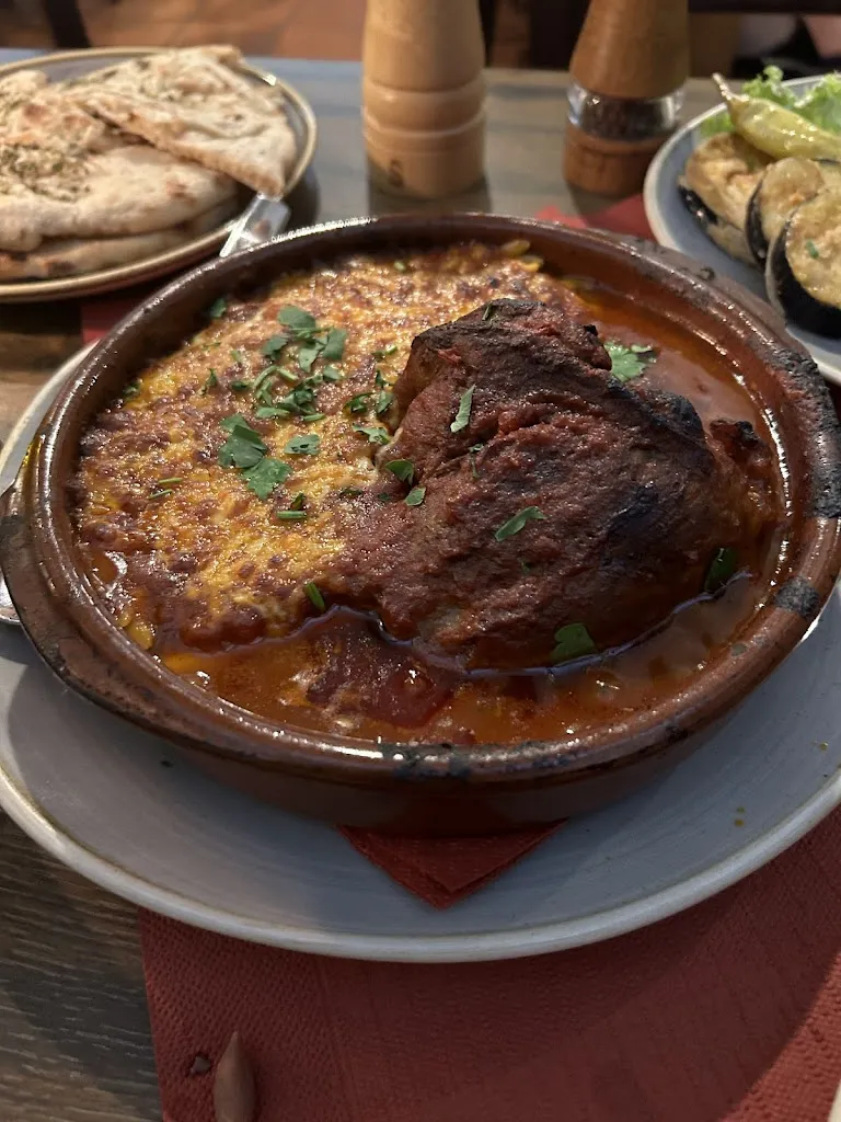 Jarallah Alsudairy_Taverne Athen_Eschenlohe_review