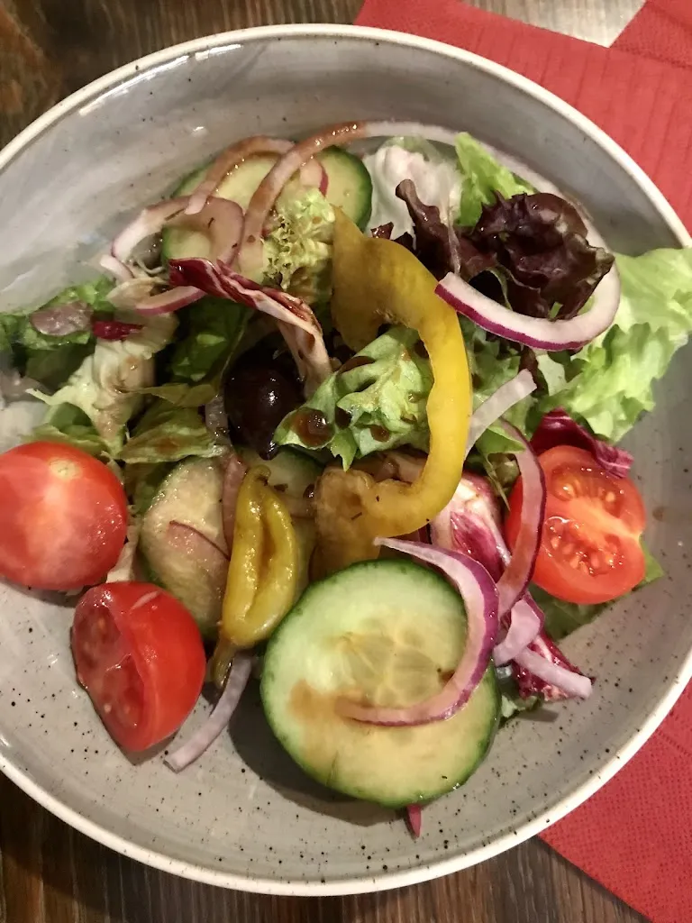 Lisa Rund_Taverne Athen_Eschenlohe_review