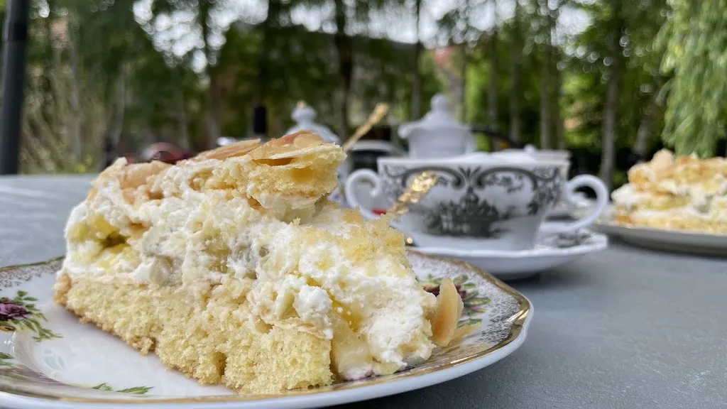 Cafe Salon 1900_Bremischen_slider_image_3