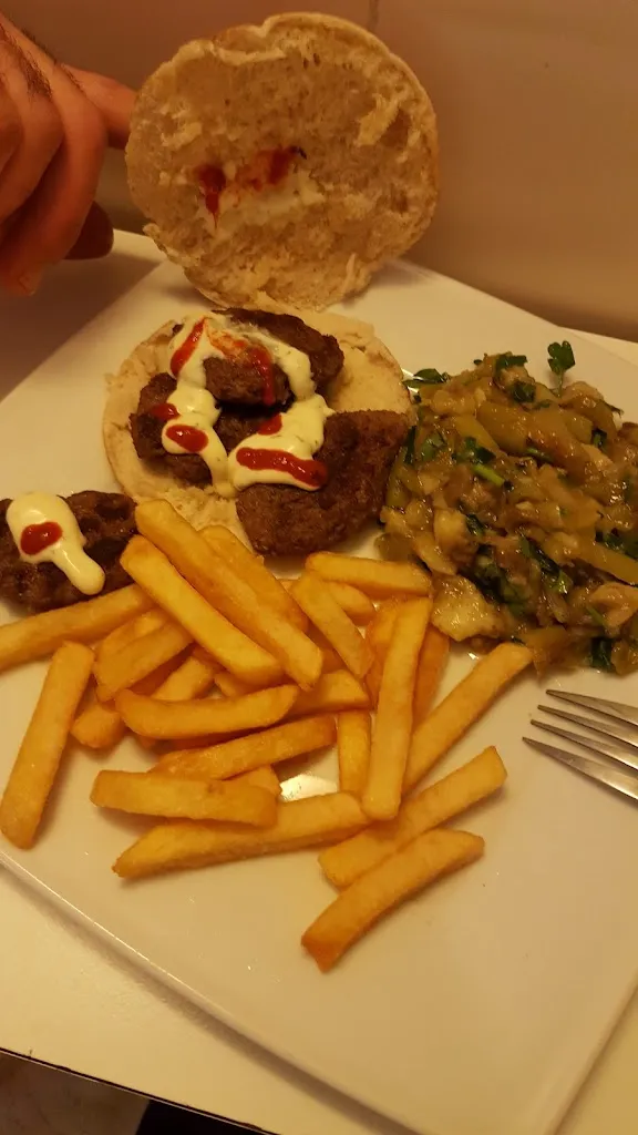 Menu_Cafetaria Pizzeria Oranje_Netherlands_immagine_9