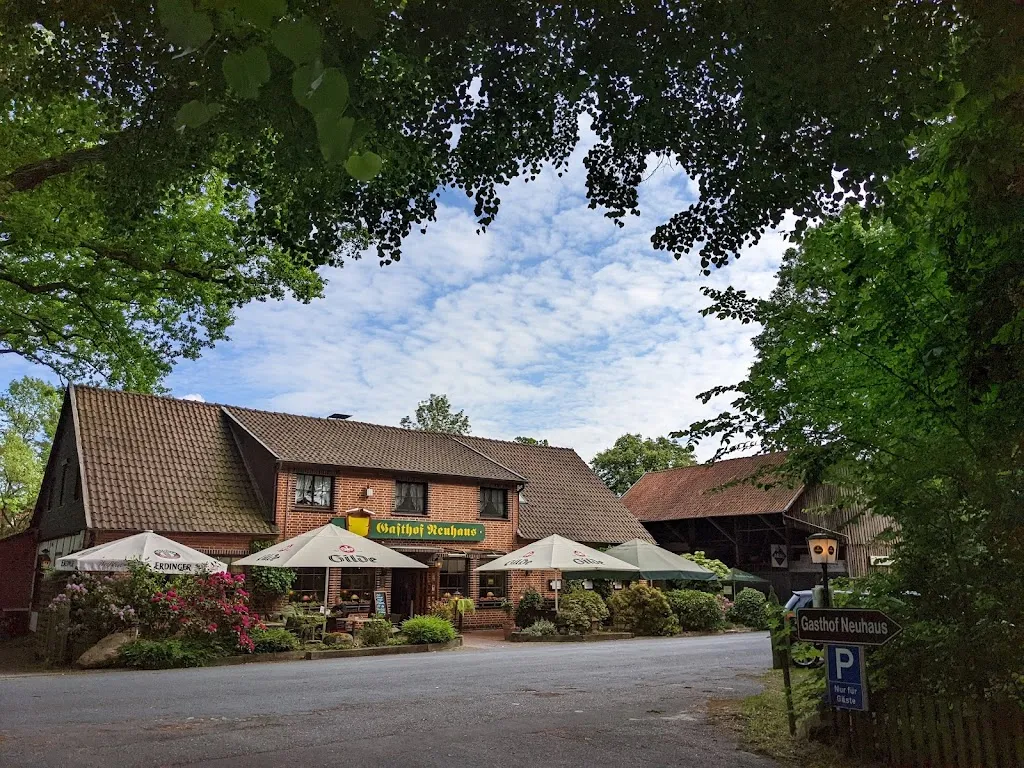 Gasthof Neuhaus restaurant in Sassenburg