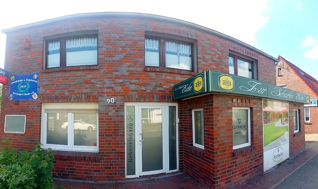 Zur Scharfen Ecke_Sande_slider_image_1