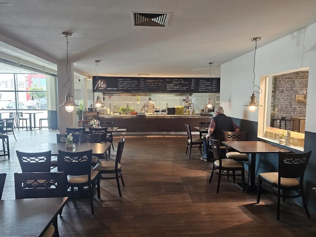 Mö. Bistro_Salzhausen_slider_image_1