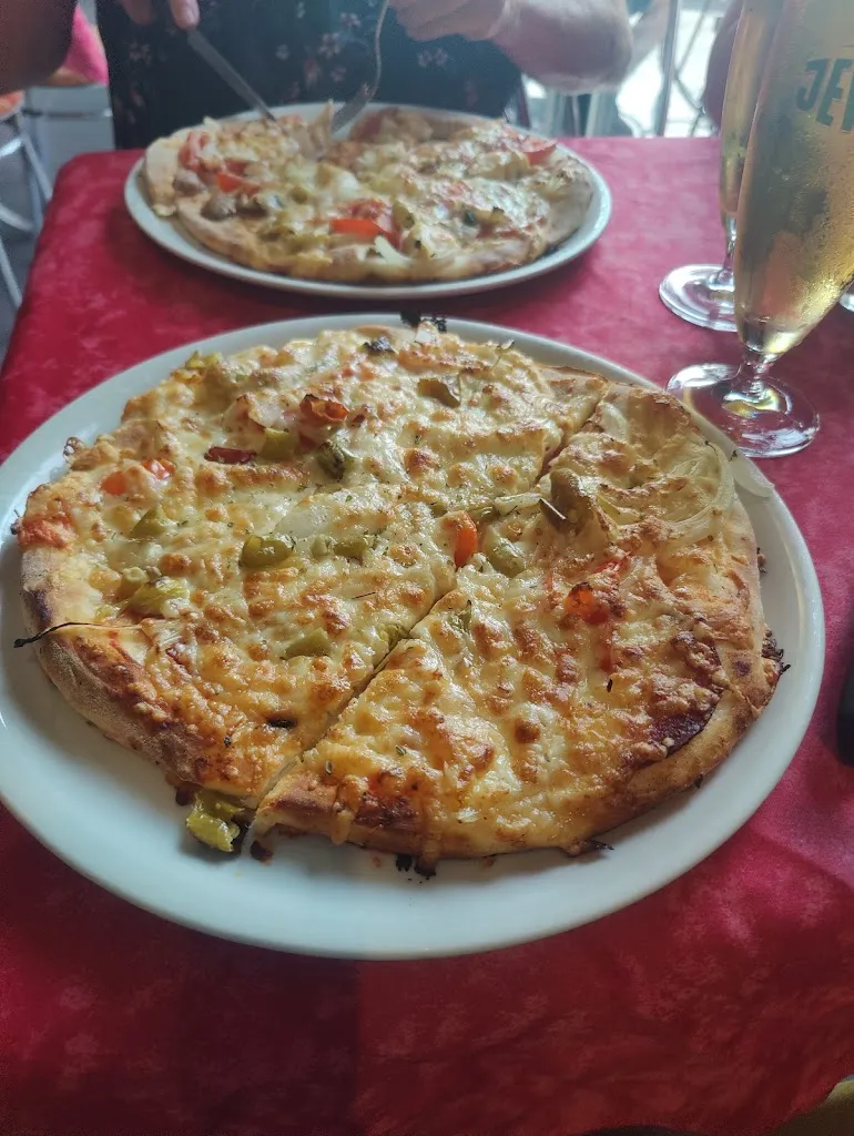 Dominik Jung_Eiscafe Pizzeria Venezia_Wangerland_Bewertung