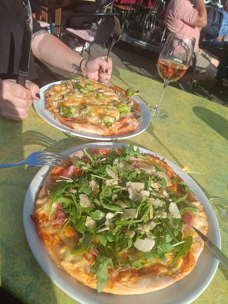 Eiscafe Pizzeria Venezia_Wangerland_slider_image_3