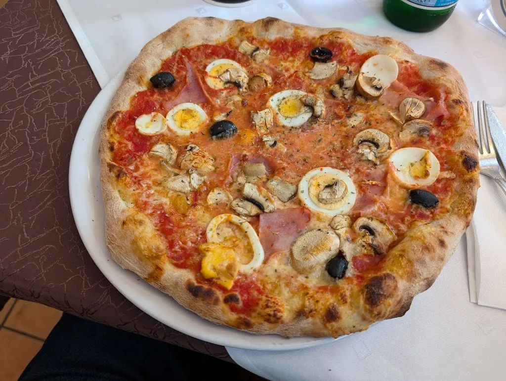 Pizzeria La Bussola_Aalen_slider_image_3