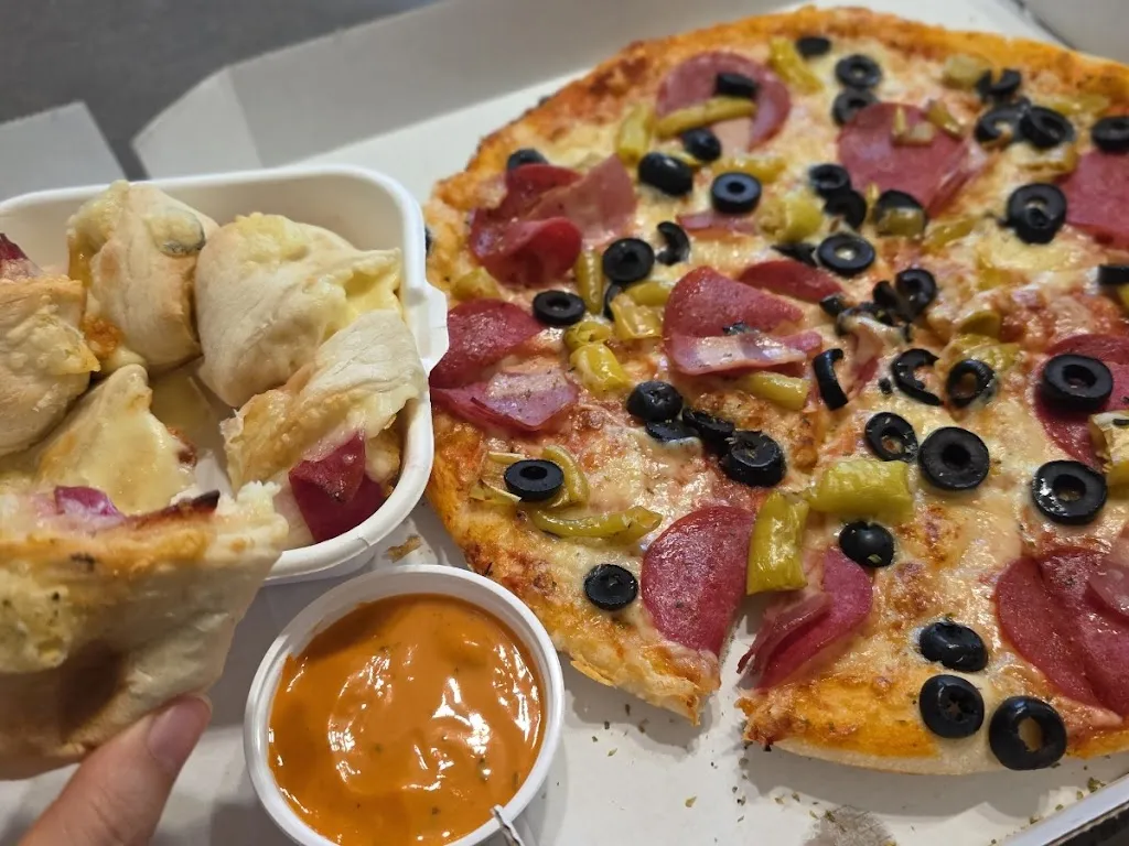 PizzaBroZ Steinofenpizza Sarstedt_Sarstedt_slider_image_3