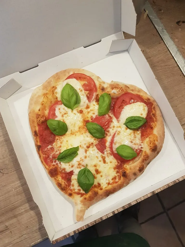 Menu_PizzaHaus Schöningen_Schöningen_image_7