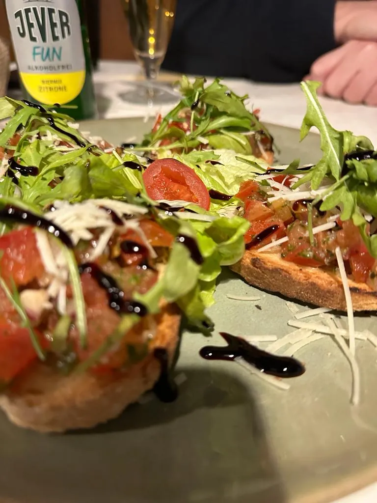 Menu_EssCoBar Schortens_Schortens_image_6