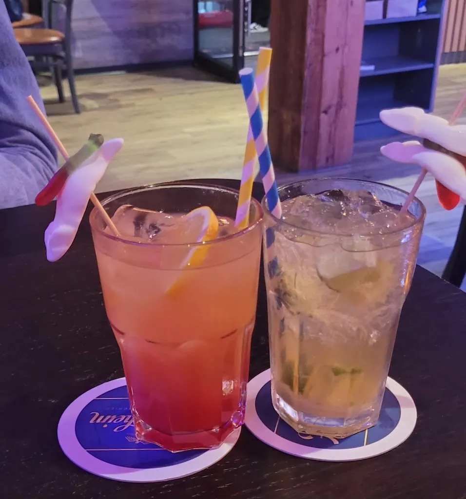 Mückenstich Sportsbar_Schwaförden_slider_image_2