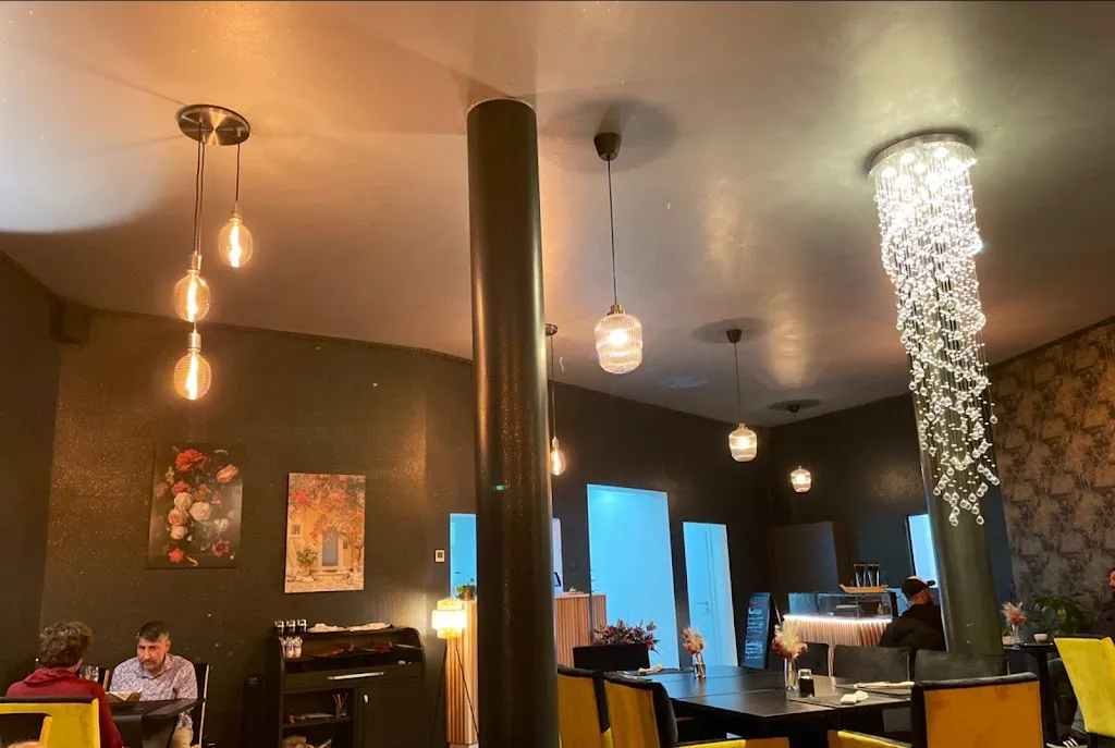 Layal Restaurant_Sulingen_slider_image_1