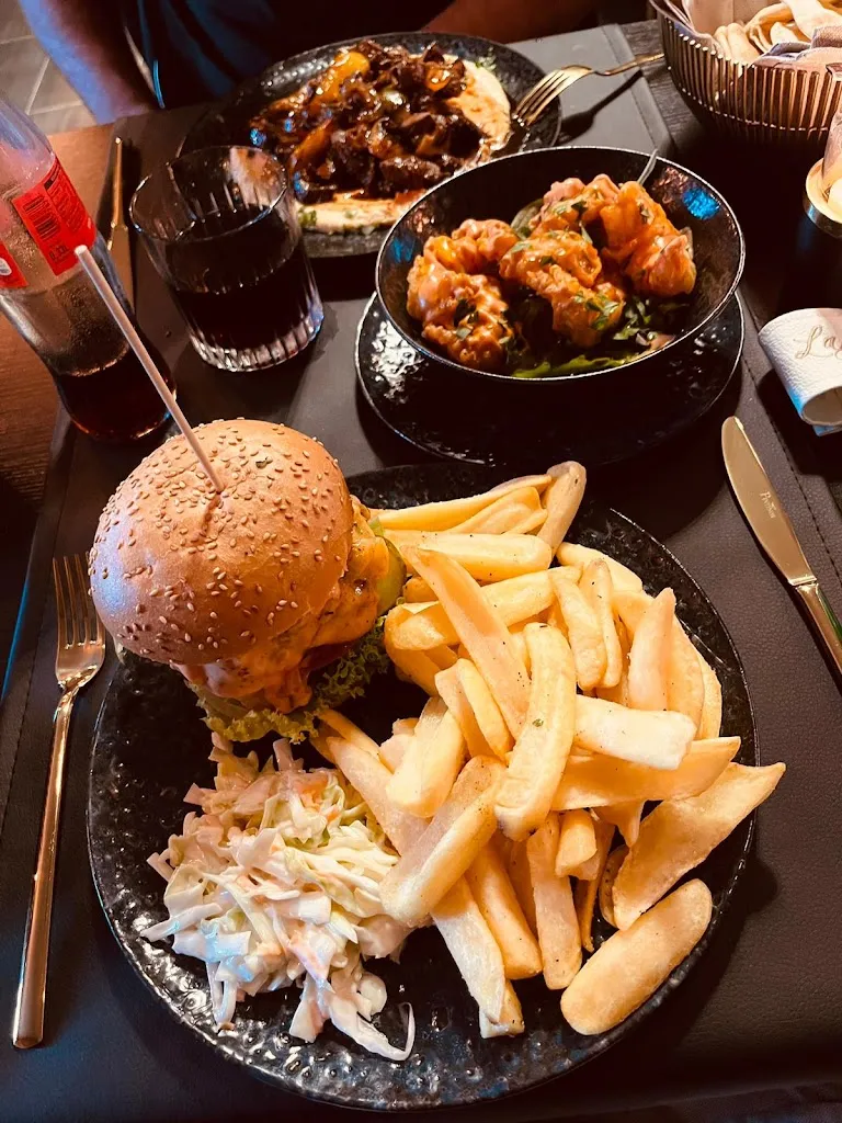 Layal Restaurant_Sulingen_slider_image_3