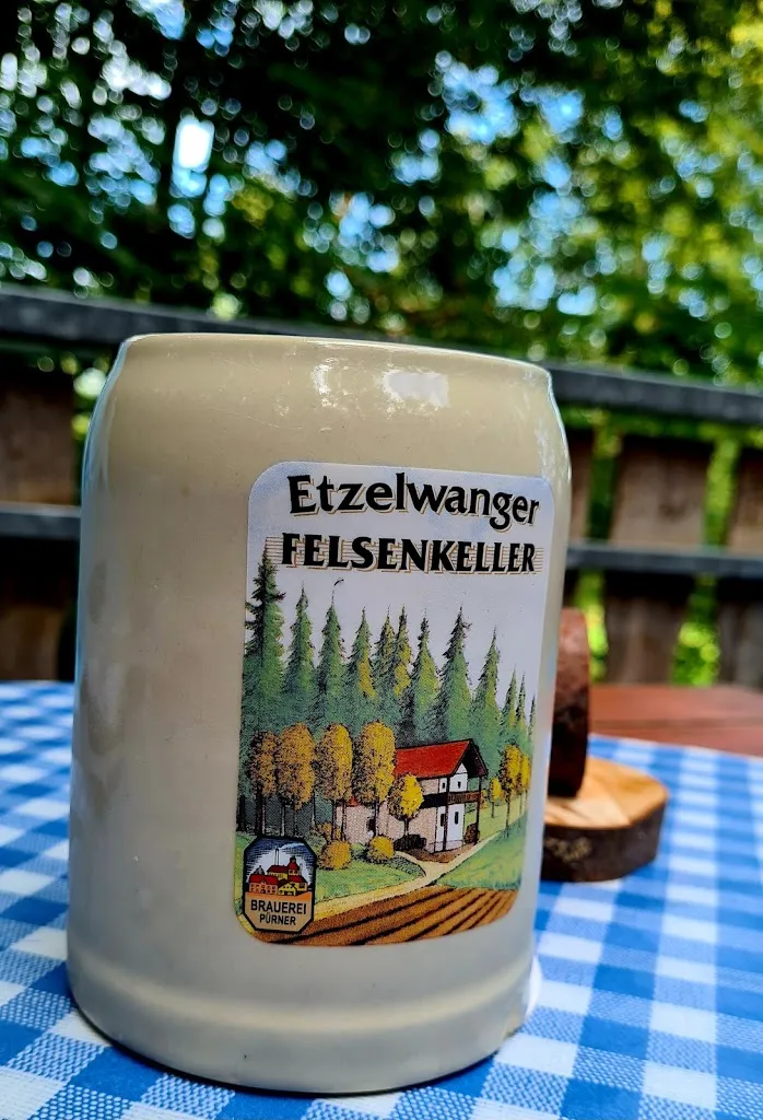 Caviste_Felsenkeller_Etzelwang_review