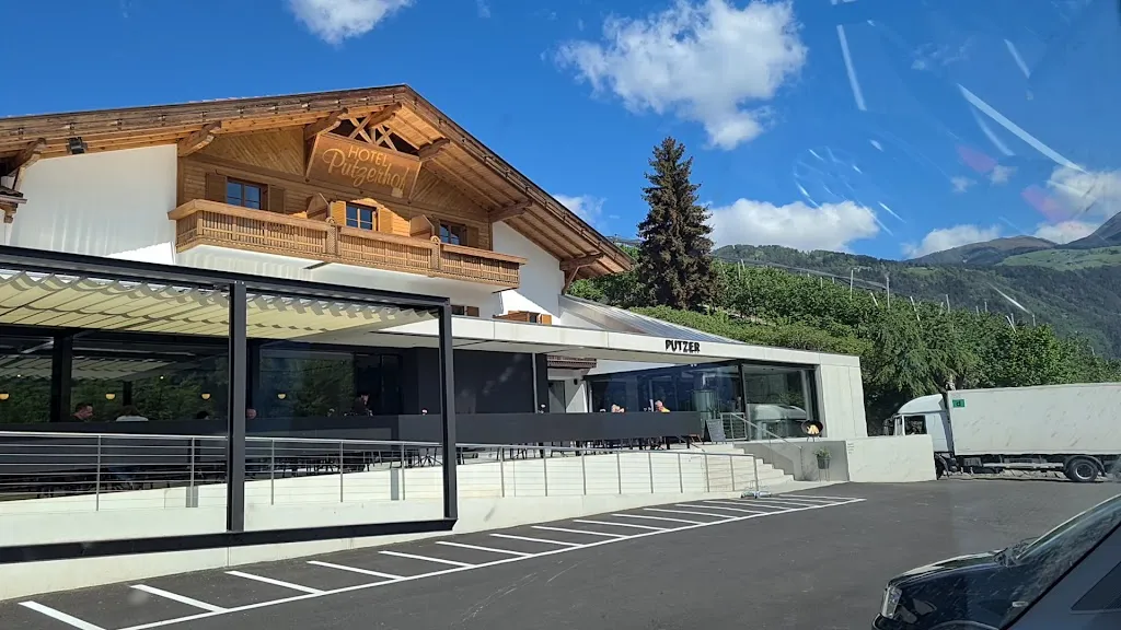 Restaurant, Pizzeria, Bar Putzer_Italy_slider_image_2