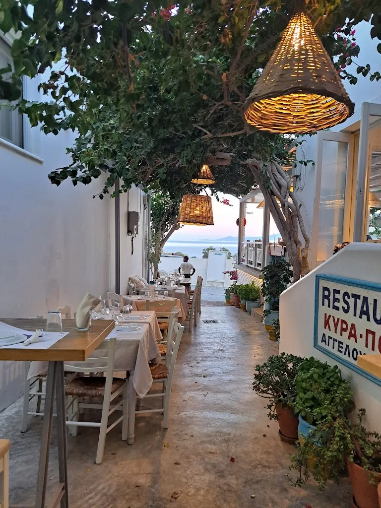 Bizeli Greek Restaurant_Greece_slider_image_1