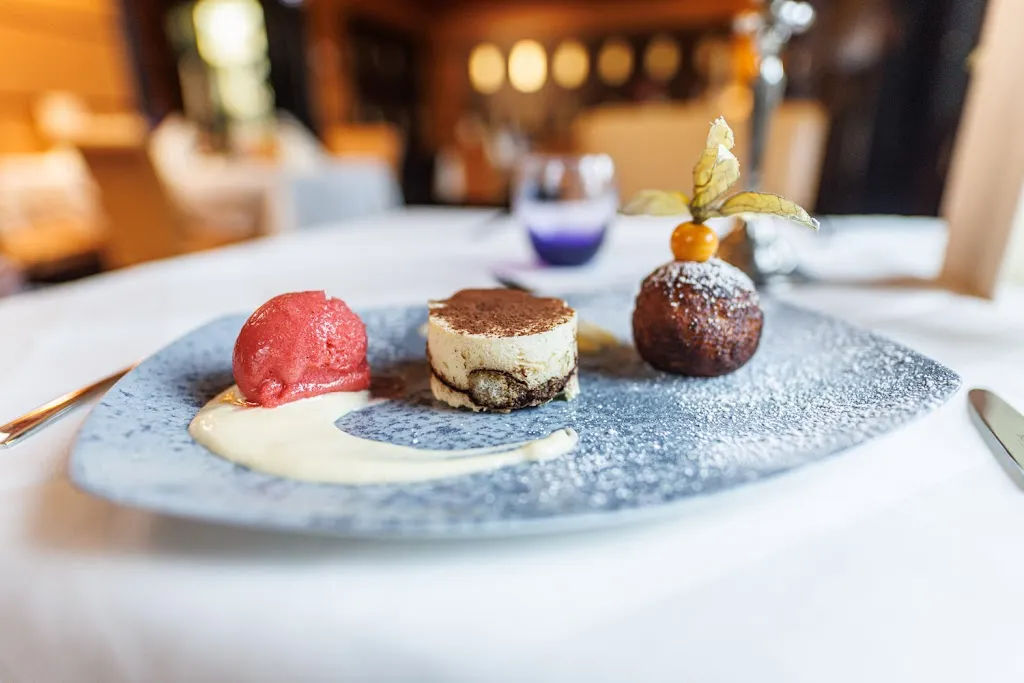 Rudolf's_Sehnde_slider_image_2