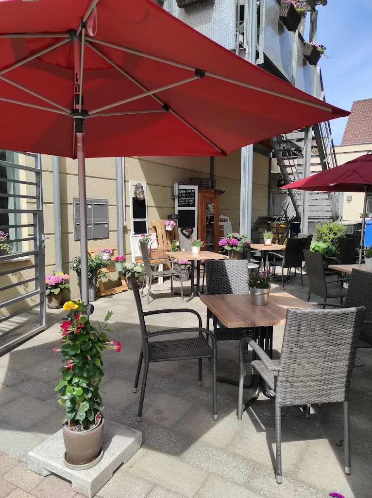 Karos Tortenzauber & Cafe Petite restaurant in Euerdorf