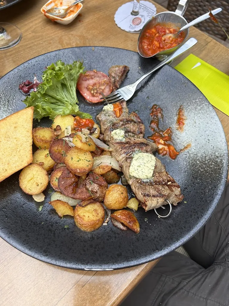 Becca Rose_Medaillon_Soltau_review