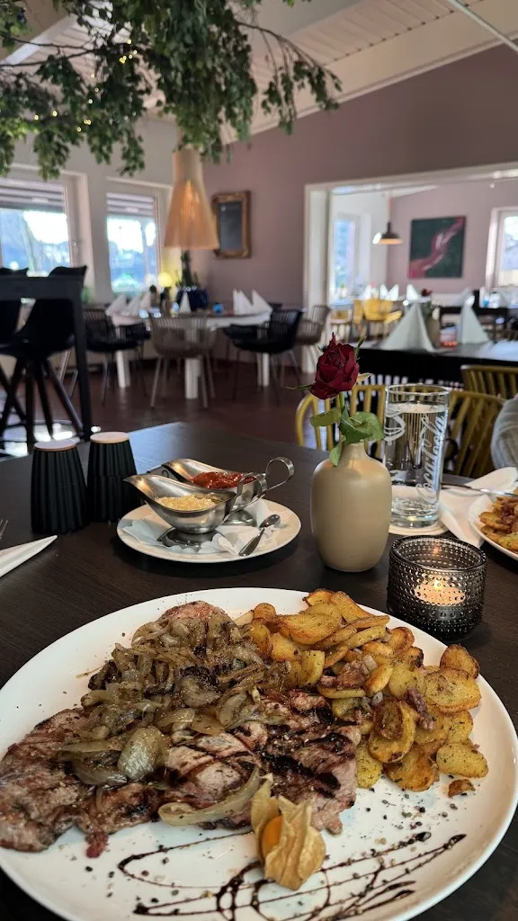 MoOoVe Restaurant & Café_Seevetal_slider_image_2