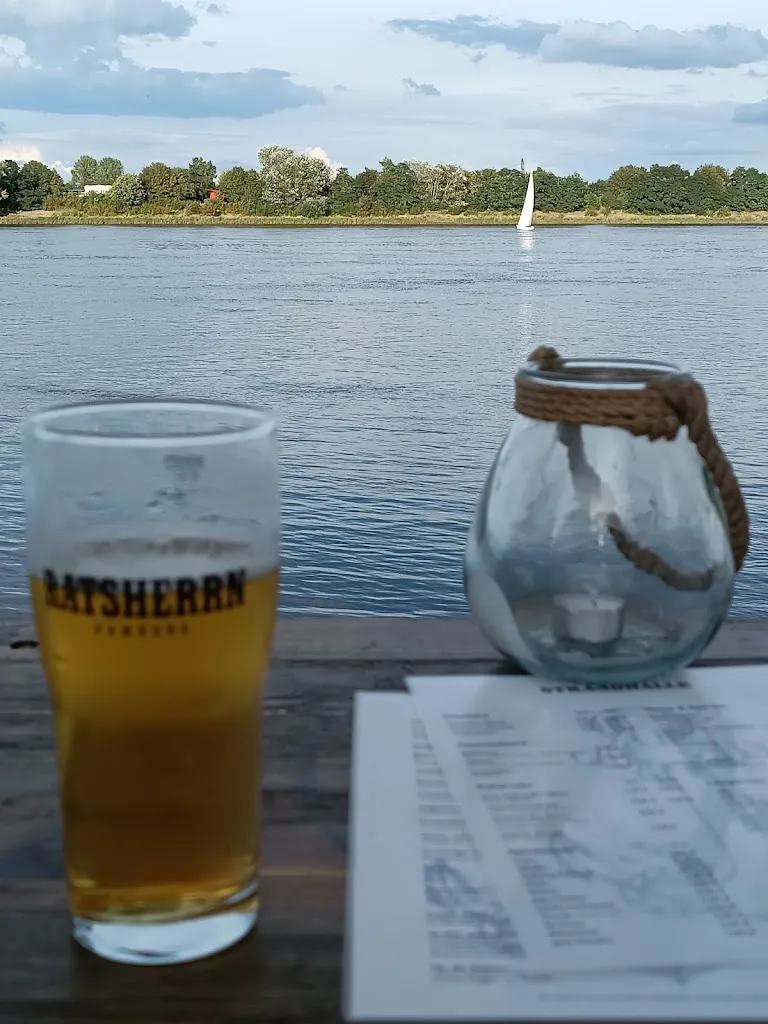 Menu_Strandhalle Over_Seevetal_image_5