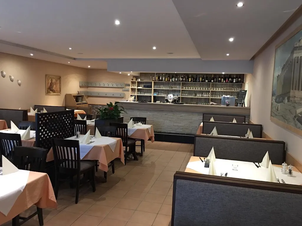 TAVERNAKI AKROPOLIS_Seevetal_slider_image_1