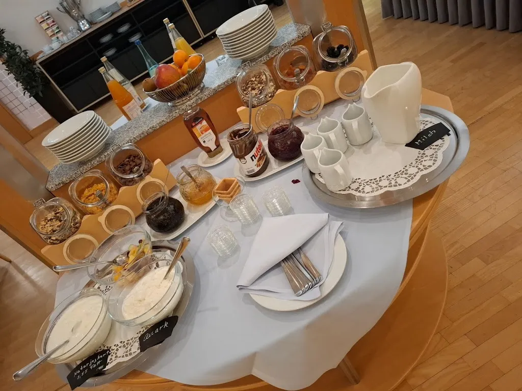 Dom Mech_Hotel Krone_Spelle_review