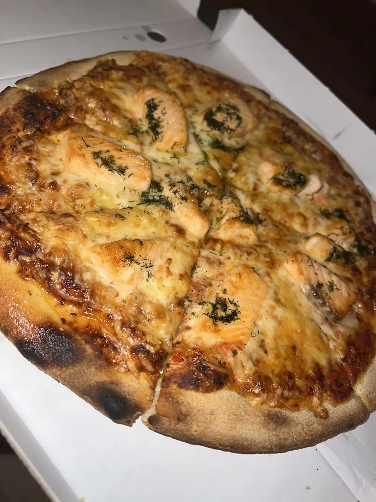 Toni's Pizza Express_Stadtoldendorf_slider_image_2