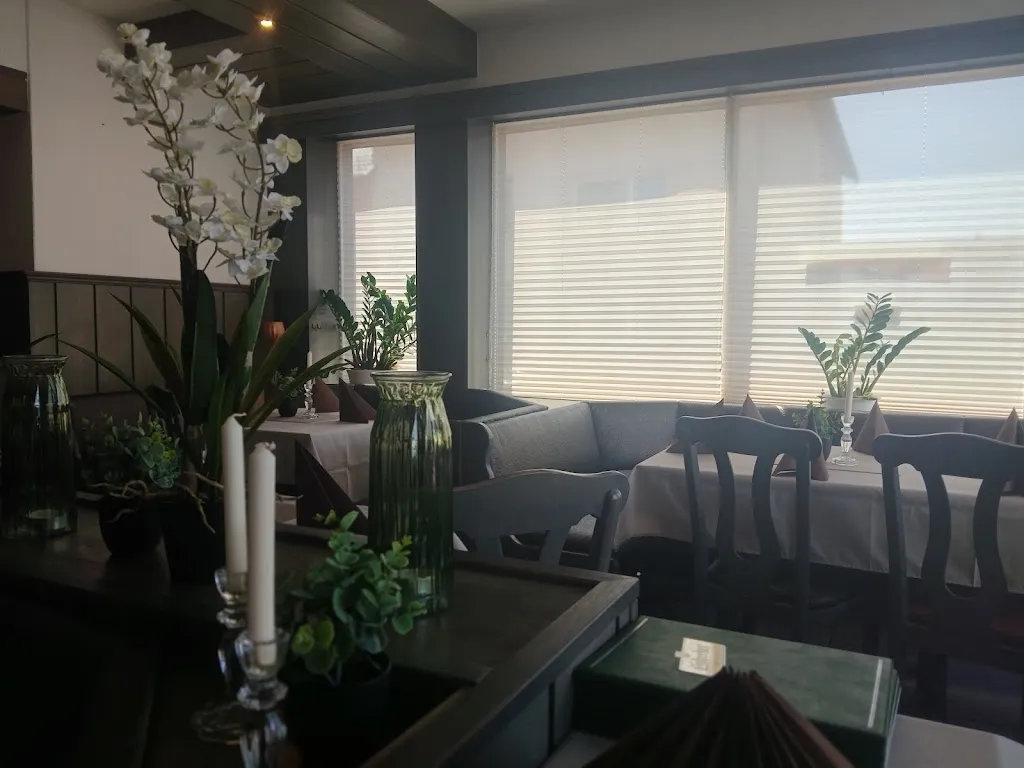 La Famiglia_Springe_slider_image_3