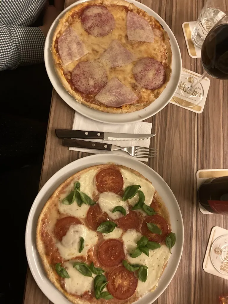 Pizzeria & Eiscafé Russo_Springe_slider_image_3