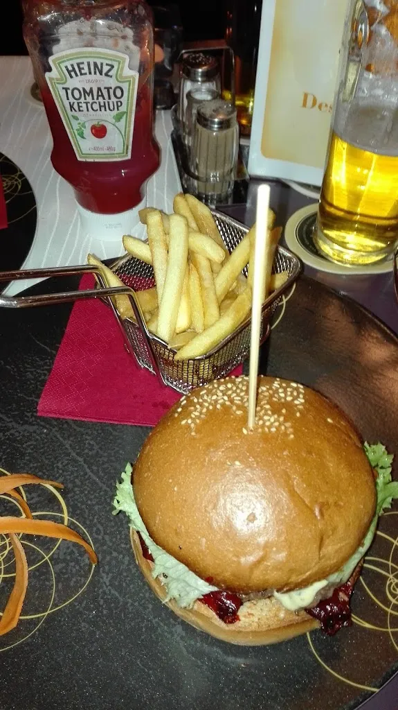 Menu_Wirtshaus B13 *Kroatische Küche * Steak's * Burger * Vegetarische Gerichte_Fahrenzhausen_image_8