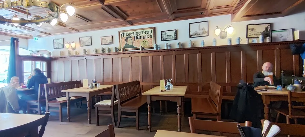 Dennis Eric Ohsan_Freisinger Augustiner_Freising_review