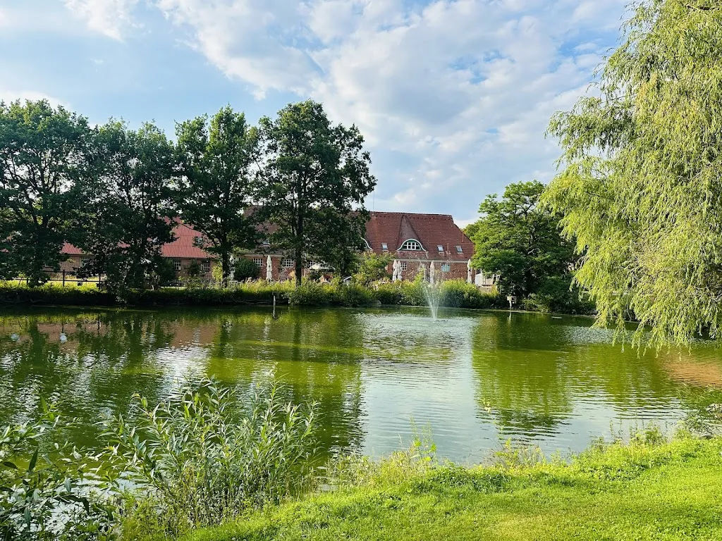 Sandro Krzywania_Gutswirtschaft zum Pferdestall_Basthorst_review