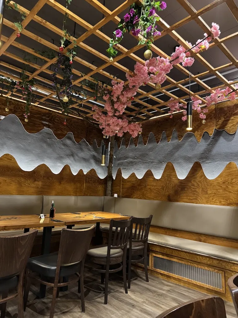 Isabella Göttsche_Viet House_Neumünster_review