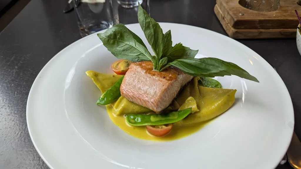 L.O.K.S.-Restaurant_Neumünster_slider_image_3