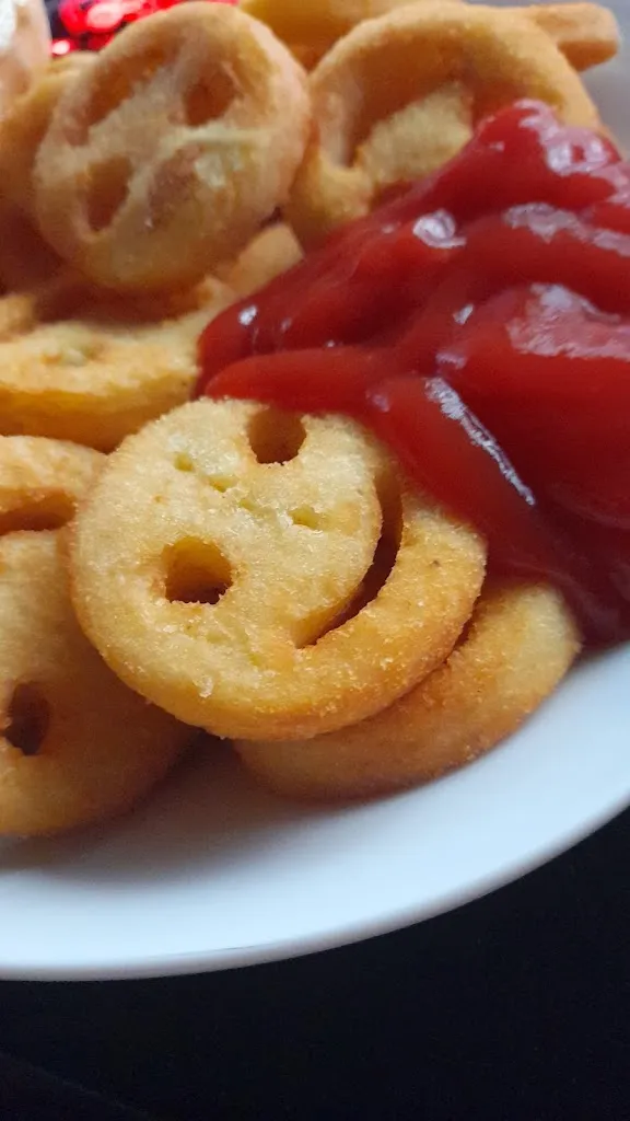 Menu_Rifat Uchte_Uchte_image_1