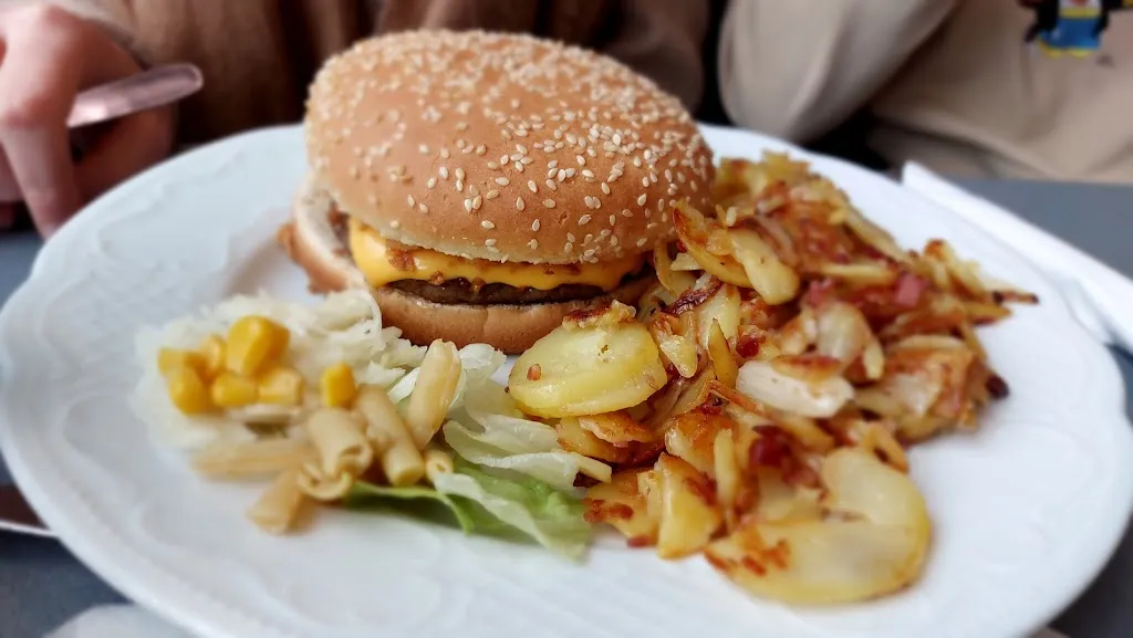 Menu_Helmut's Imbiss_Tostedt_image_6