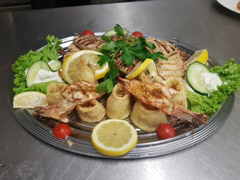 SYRTAKI griechisches Restaurant_Mitterfels_slider_image_2