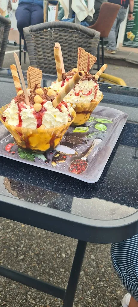 Milan Šabić_Portofino (Pizzeria, Döner, Eis & Kaffee)_Mitterfels_avis