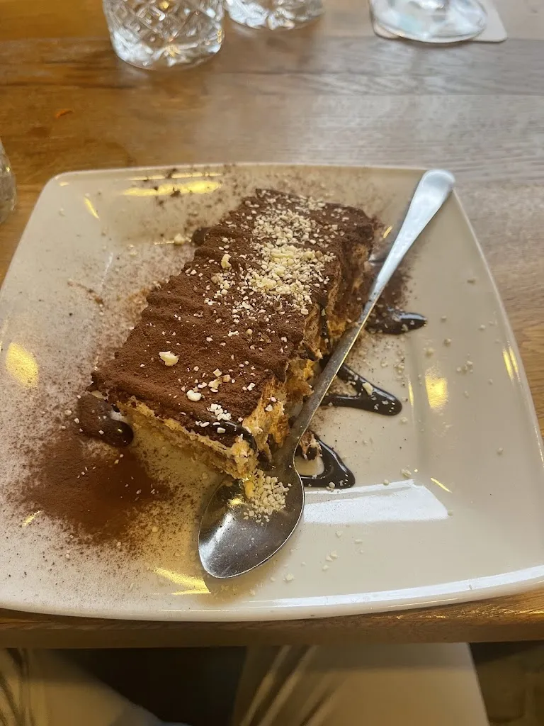 Ashraf Hamouda_Restaurant Dolce Vita Uslar_Uslar_Bewertung