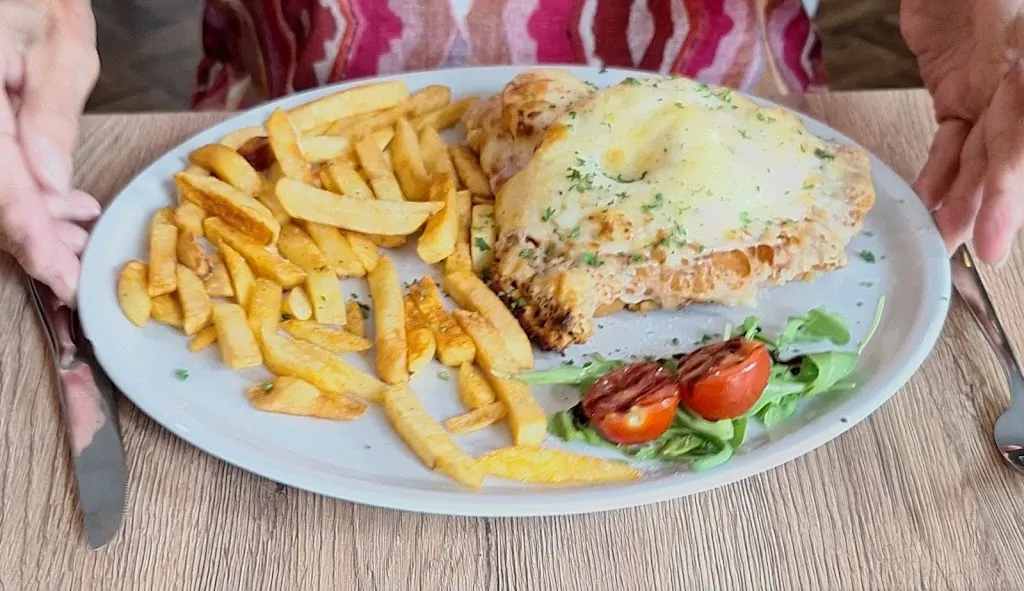 Stefan Cierzniak_Gasthof zur Post_Vordorf_avis