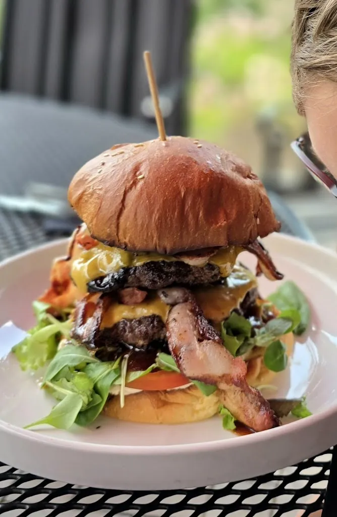 Ilya Kruglikov_BRESSER'S_Arnsberg_reseña